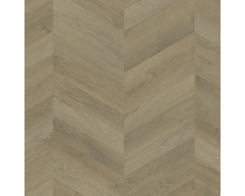 Bodenbelag mit Chevron-Muster in Eichenoptik mit sichtbarer Holzmaserung.