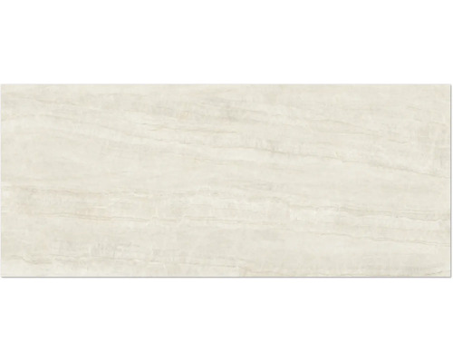 Helle Fliese in Steinoptik mit feiner horizontaler Maserung.