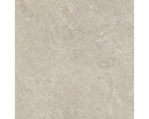 Feinsteinzeug-Fliese mit strukturierter Natursteinoptik für Wand und Boden.