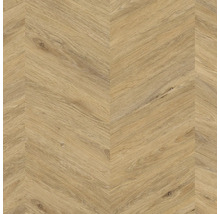 Bodenbelag in Holzoptik mit Chevron-Muster und authentischer Maserung.