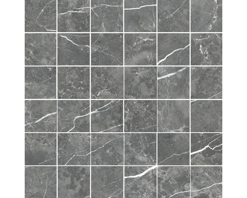 Quadratische Mosaikfliese in dunkelgrauer Marmoroptik mit weißen Adern für Wand und Boden.