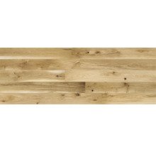 Parkettboden aus Eichenholz mit natürlicher Maserung und Astlöchern im Landhausdielen-Design.