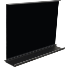 Schwarze Profilschiene aus Metall für die Montage an der Wand.