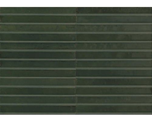 Rechteckige Wandfliese Forest Green mit horizontalem Relief.