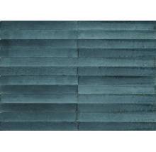 Wandfliese mit 3D-Effekt, horizontale Streifenstruktur, glasiert