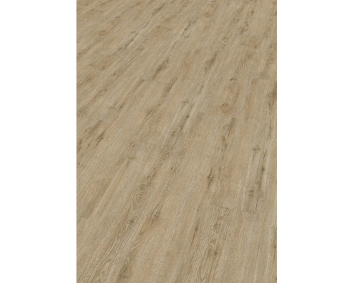 Laminatboden in Eichenoptik mit strukturierter Oberfläche und Holzmaserung als Bodenbelag.