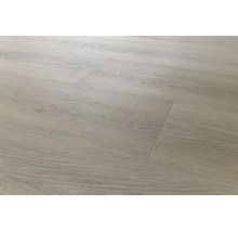 Laminatboden in Holzoptik mit naturgetreuer Maserung als verlegter Bodenbelag
