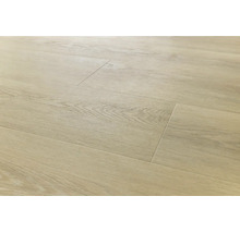 Laminatboden mit Holzmaserung in Dielenoptik für eine natürliche Bodenverkleidung