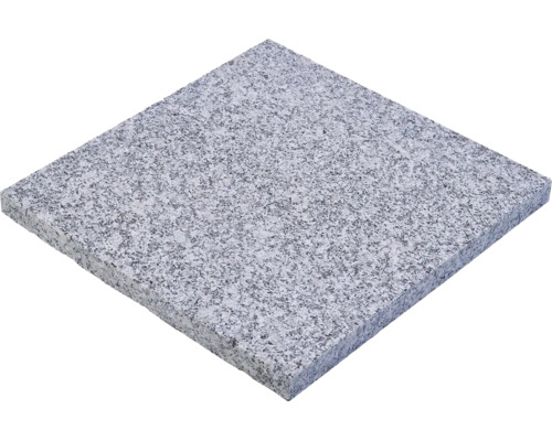 Quadratische Granitplatte mit feinkörniger Struktur für Terrasse und Garten.