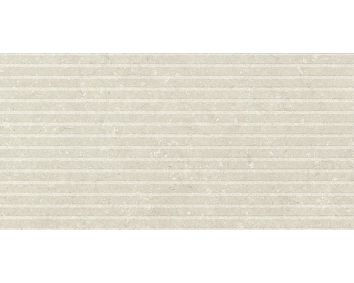 Wandfliese in Steinoptik mit horizontaler Rillenstruktur