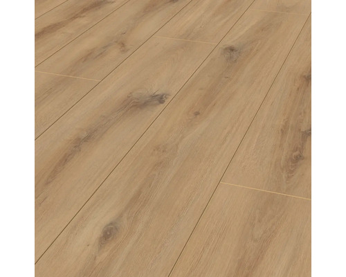 Laminatboden mit Eichenholzoptik und fühlbarer Holzmaserung mit Astlöchern