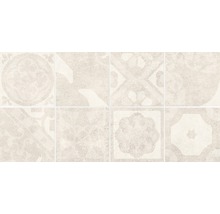 Dekorfliesen mit unterschiedlichen Mustern