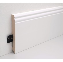 Sockelleiste aus Holzwerkstoff mit Clip zur Befestigung an der Wand