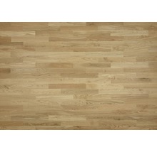 Verlegung von hellem Holzboden