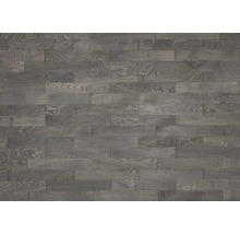 Boden aus grauen Holzdielen