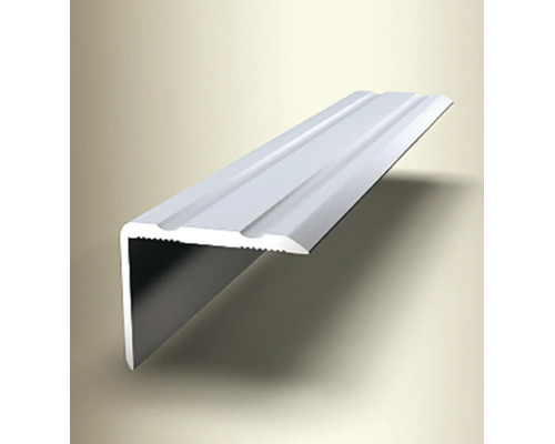 Treppenkantenprofil aus Aluminium, winkelförmiges Stufenprofil mit gerillter Oberfläche.