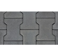 Graue Betonpflastersteine im H-Form Verband