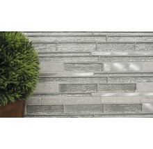 Mosaikfliese aus Glas und Metall