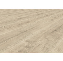 Nahaufnahme eines Laminatbodens mit Holzoptik.