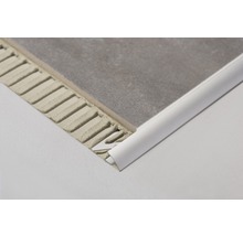 Fliesenecke mit Fliesenschiene