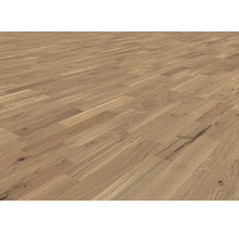 Verlegter Parkettboden aus Holz.