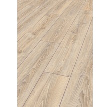 Verlegtes Laminat mit Holzstruktur