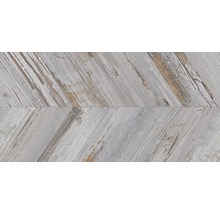 Dekorative graue Wand- und Bodenfliesen im Fischgrätenmuster