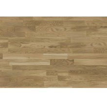 Verlegung von hellem Eichenparkett