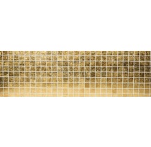 Mosaikfliesen mit quadratischen, goldfarbenen Elementen