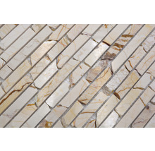 Mosaikfliese aus Naturstein, diagonal angeordnet