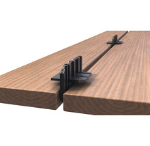 Terrassendielen mit Abstandhalter aus Kunststoff