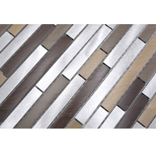 Mosaikfliese in Holz- und Metalloptik