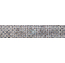 Mosaikfliese mit kleinen quadratischen Steinen