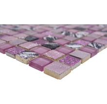 Mosaikfliese mit quadratischen Elementen in verschiedenen Ausführungen