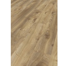 Verlegtes Laminat mit Holzstruktur