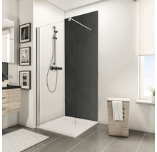 Modernes Badezimmer mit begehbarer Dusche, Duscharmatur und Waschbecken