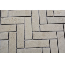 Mosaikfliesen aus Marmor in Fischgrätmuster