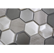 Nahaufnahme von sechseckigen Mosaikfliesen