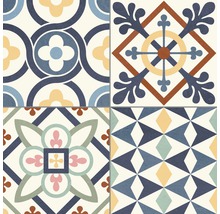 Fliesen mit verschiedenen geometrischen und floralen Mustern