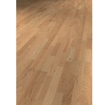 Verlegter Holzboden aus hellem Holz