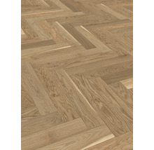 Verlegtes Fischgrätparkett aus Holz