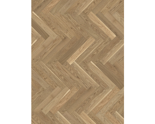 Holzparkett im Fischgrätenmuster