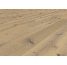 Holzboden aus Eiche verlegt