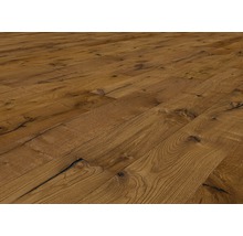 Verlegtes Holzlaminat mit Maserung