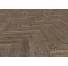 Verlegung von Laminatboden im Fischgrätmuster