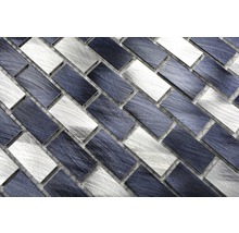 Mosaikfliesen in Fischgrätenmuster