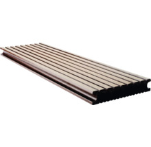 Terrassendiele aus Holzverbundwerkstoff