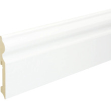 Weiße Sockelleiste aus Holz