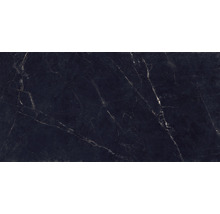 Dunkle Fliese mit Marmorierung