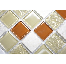 Mosaikfliese aus Glas und Naturstein in Rautenform